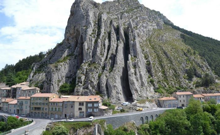 Cycling around France - Top cycle treks