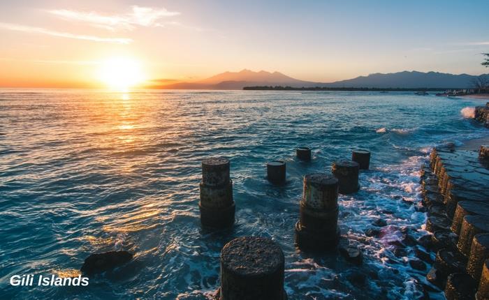 BACKPACKING IN INDONESIA COSTS, TIPS AND PLACES TO SEE