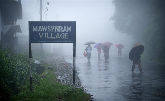 15 INCREDIBLE NATURAL WONDERS IN INDIA