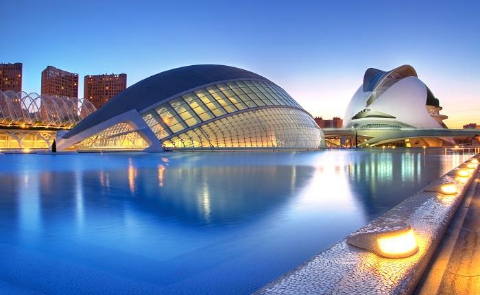 Ultimate travel guide for luxurious tour to Valencia, Europe