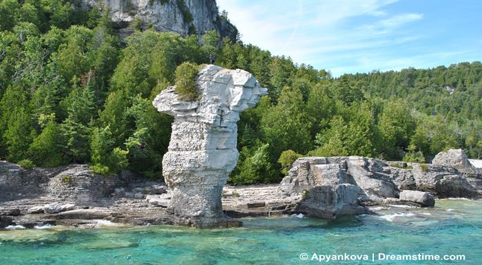 10 places in canada one should never miss!