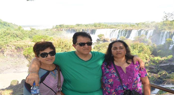 How to Make New Friends with Group Travel